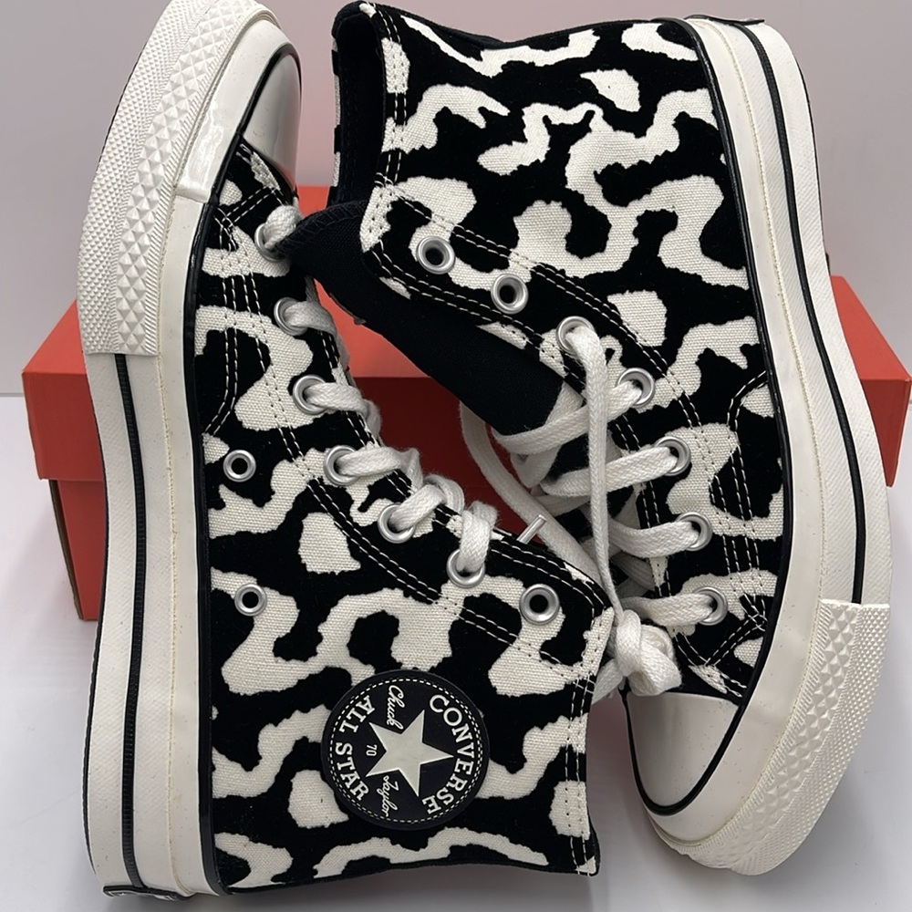Converse WMNS CHUCK 70 HI
BLACK/EGRET/BLACK A12350C Sneakers - Picture 12 of 16